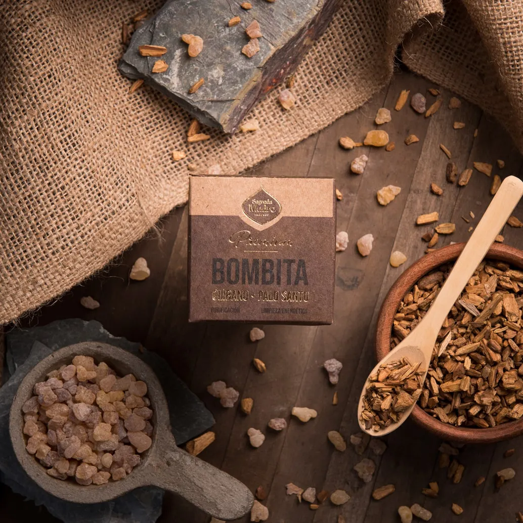 Bombinha de Defumação Premium - Palo Santo e Olíbano - Sagrada Madre