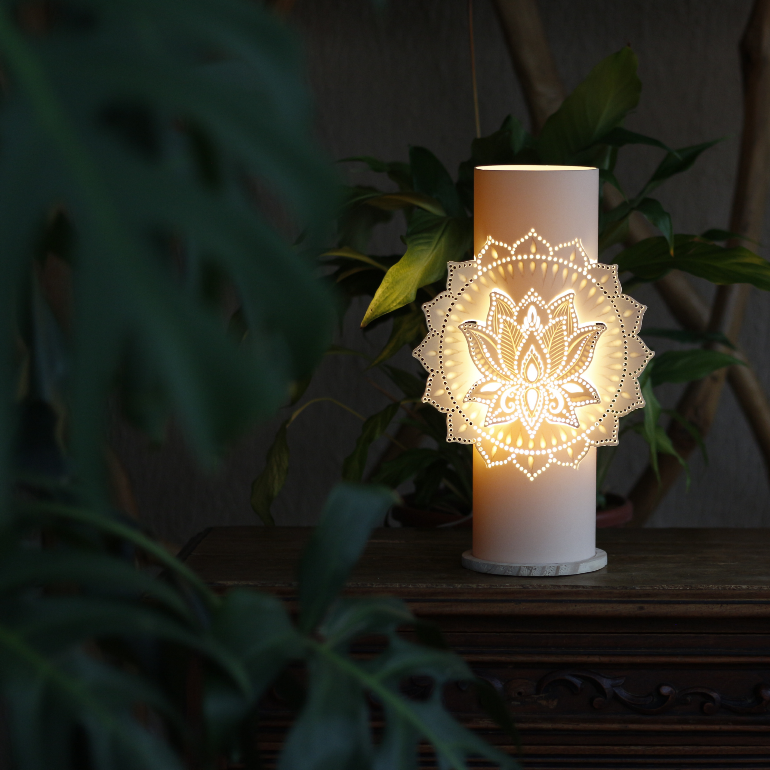 LOTUS COM MANDALA - LUMINÁRIA - Imagem 3